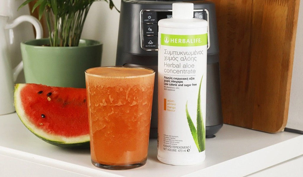 Smoothie με Καρπούζι, Ανανά και Συμπυκνωμένο Χυμό Aλόης με γεύση Μάνγκο